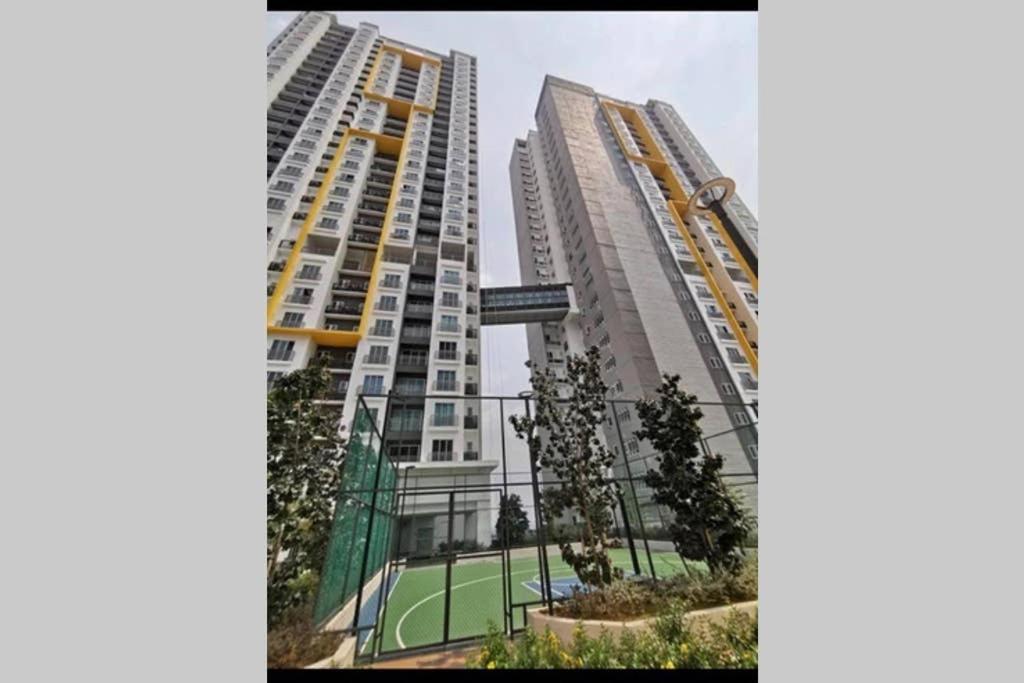 نيلاي 盛婷民宿a S&Thomez 2Bedrooms Mesamall Wifi Klia Usim Miu Inti Nu المظهر الخارجي الصورة