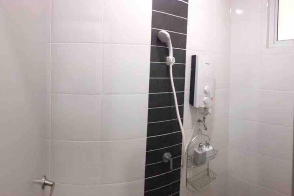 نيلاي 盛婷民宿a S&Thomez 2Bedrooms Mesamall Wifi Klia Usim Miu Inti Nu المظهر الخارجي الصورة