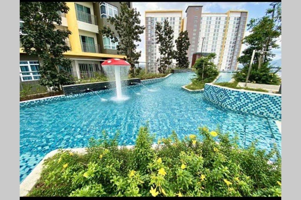 نيلاي 盛婷民宿a S&Thomez 2Bedrooms Mesamall Wifi Klia Usim Miu Inti Nu المظهر الخارجي الصورة