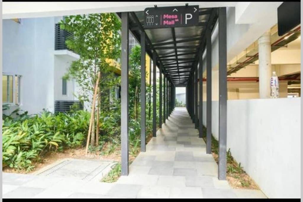 نيلاي 盛婷民宿a S&Thomez 2Bedrooms Mesamall Wifi Klia Usim Miu Inti Nu المظهر الخارجي الصورة